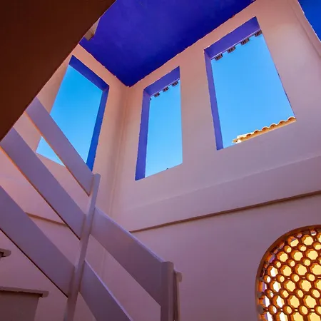 Amazing In With Kitchen
