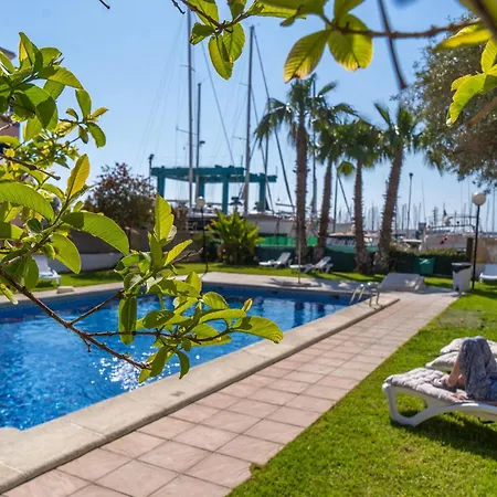 Amazing In With Kitchen Apartment